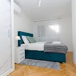 Gilda Lux Apartment Split
