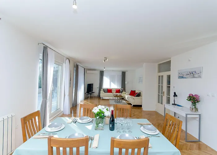 Gilda Lux Lägenhet *